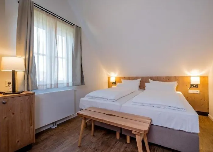 度假居 Ferienhaeuser, *